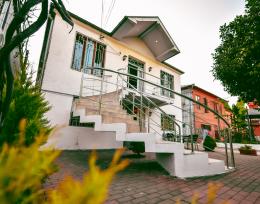 Rooms for rent, studio and standard
