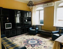 for rent 2.5 room apartment in the center of Tbilisi