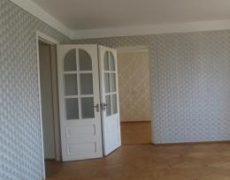 იყიდება 4 ოთახიანი ბინა
