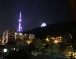 იყიდება 2 ოთახიანი ბინა