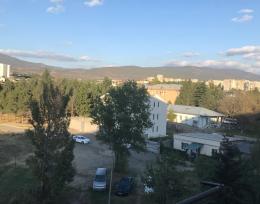 იყიდება 3ოთახიანი ბინა
