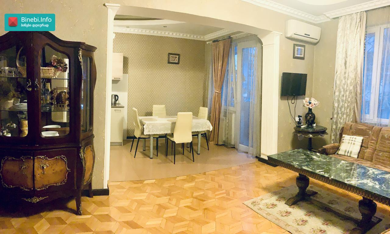 ქირავდება ბინა სპორტის სასახლესთან ავეჯით და ტექნიკით