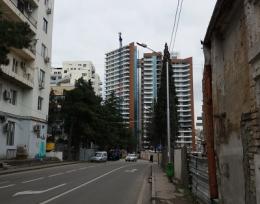 იყიდება 5 ოთახიანი ბინა ვაკეში, ახალ აშენებულ კომპლექსში.