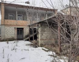 იყიდება ბინა ჯუგაანში 2სართულიანი ბინა