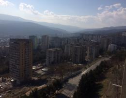 მყუდრო ბინა საუკეთესო ხედით