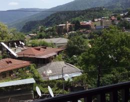 ბორჯომში ქირავდება ბინა