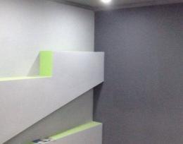 იყიდება  კომერციული  ფართი.  12  კვ .  ფასი  8000$