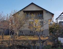 იყიდება სახლი