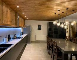 For sale house in tskneti