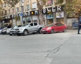 ქირავდება საოფისე, სავაჭრო ფართი