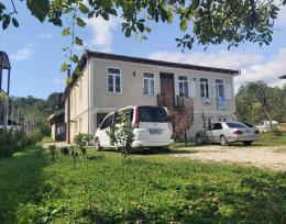 ქირავდება სახლი დღიურად