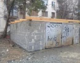 იყიდება ავტოფარეხი