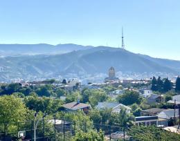 ქირავდება დღიურად ჯერძო სახლი.ულამაზესი ხედით თბილისზე