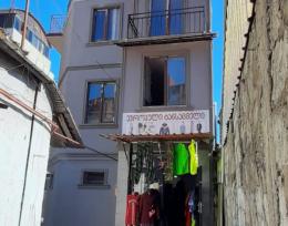 იყიდება  230 m2  კერძო სახლი