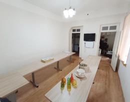 საოფისედ ქირავდება ფართი ჭავჭავაძის გამზირზე