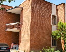 Renting House for parties