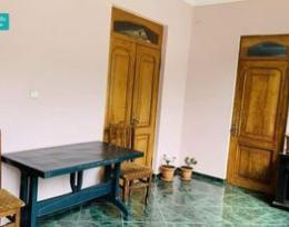 გირავდება სახლი 557426303