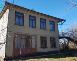 557718580 გიტრრავდება სახლი ზუგდიდში