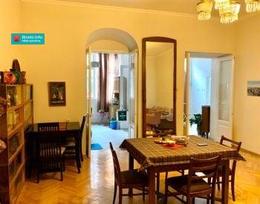 გირავდება კერძო სახლი სიღნაღში 598 86 97 06