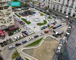 ქირავდება ბინა  მაკდონალდსის წინ