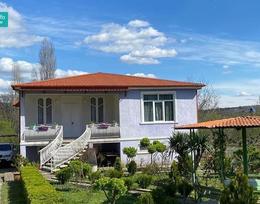 გირავდება სასწრაფოდ ქალაქ ფოთში