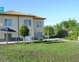 გირავდება ჭიათურაში კერძო სახლი მეპატრონის ცხოვრების უფლებით
