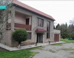 გირავდება კერძო სახლი ზუგდიდში, ტელ:595 26 99 93