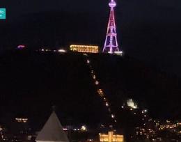 ქირავდება ბინა დღიურად