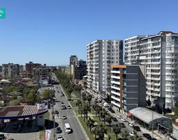 იყიდება 4 ოთახიანი ბინა
